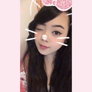 Meet your Posher, Ari